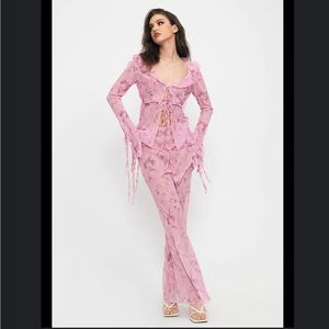 Pink Ruffle Set like Rat & Boa